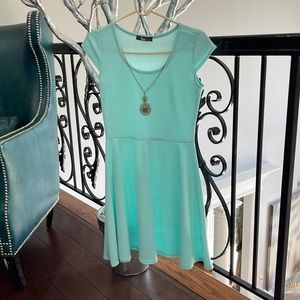 Brand pine dress. Teens dress. Size large. Turquoise. Synthetic material